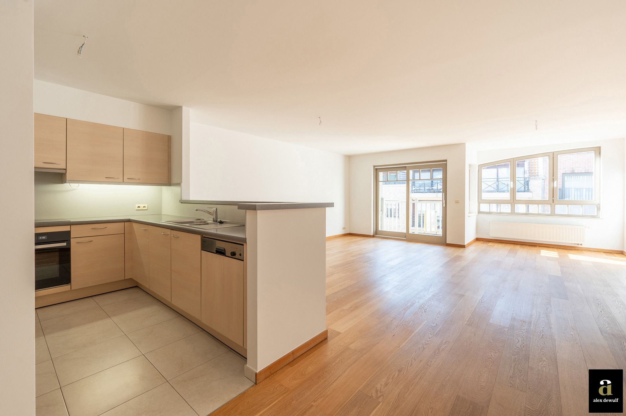 Ruim appartement met terras, centraal gelegen [Bayauxlaan]   foto 4