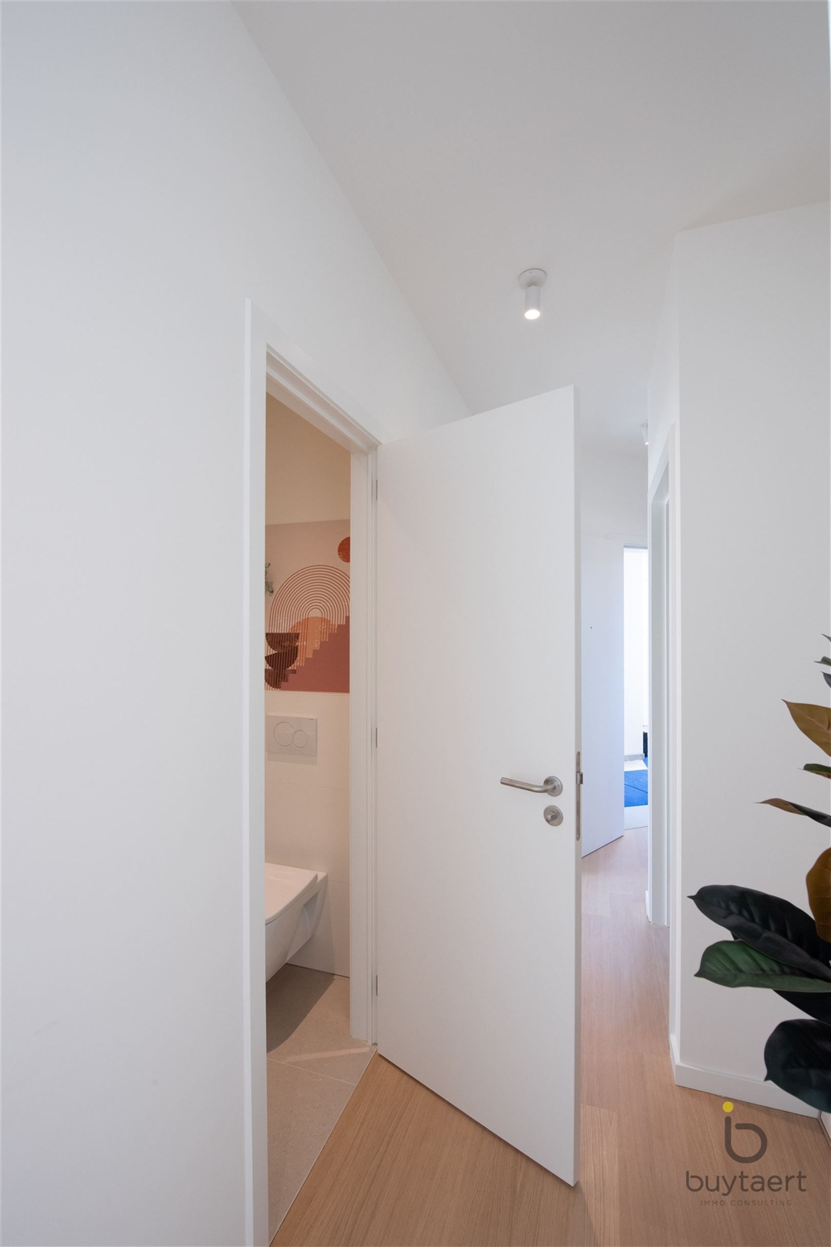Beleef luxe, comfort en energiezuinigheid in een karaktervolle architectuur. foto 11
