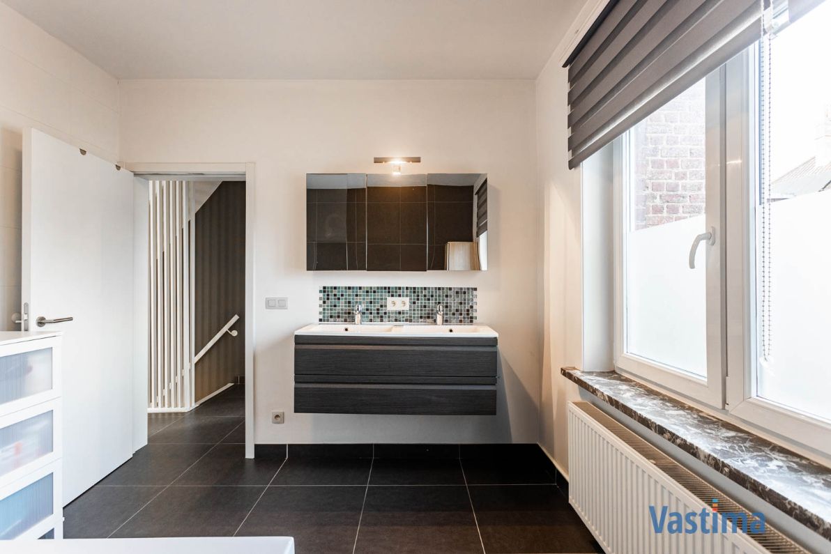 Instapklare, lichtrijke én gerenoveerde gezinswoning foto 21