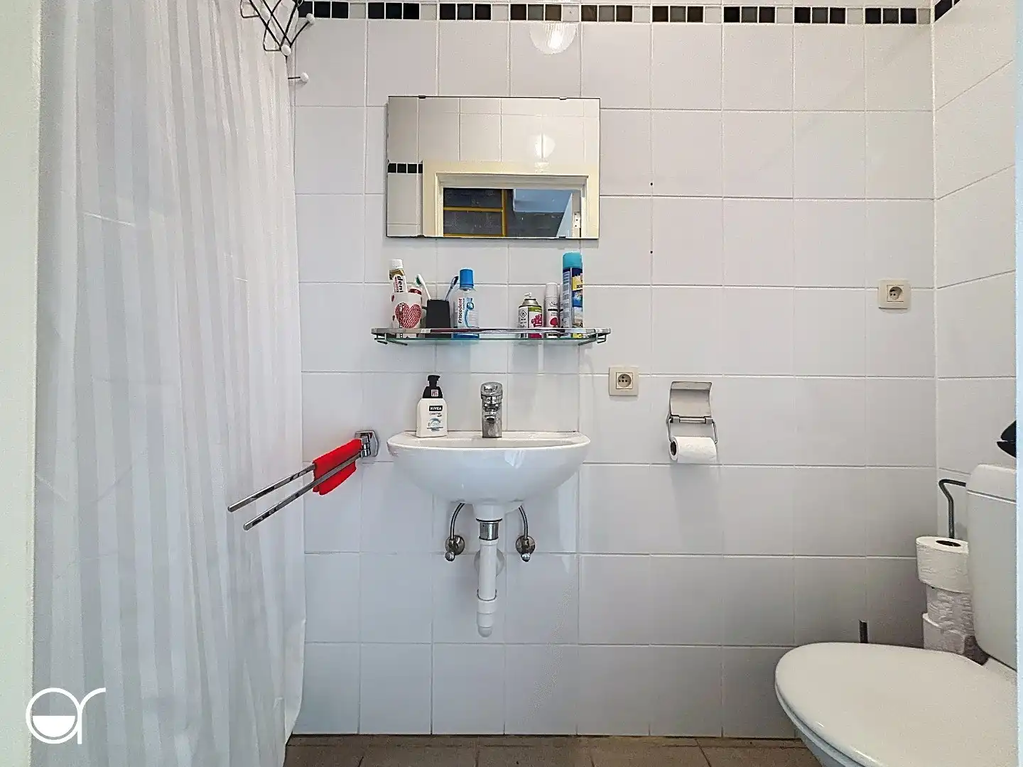 Woning met 5 studio's foto 17