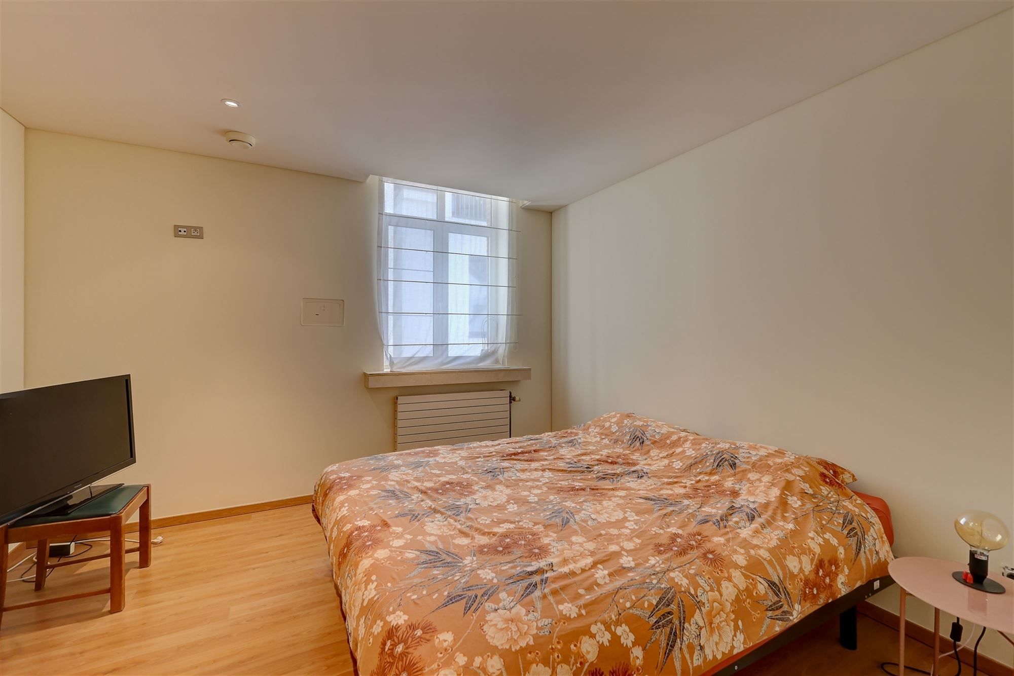 Ruim appartement met één slaapkamer en autostaanplaats in hartje Mechelen foto 12