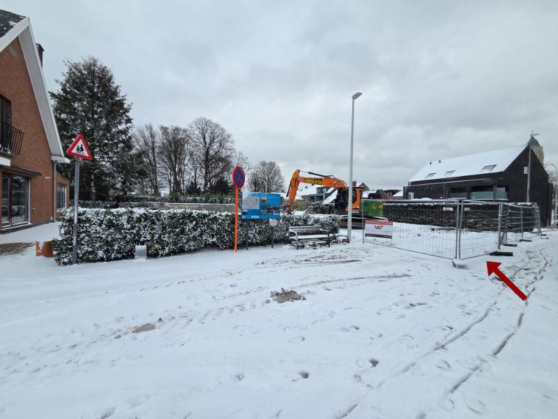 Perceel bouwgrond van 6are 53ca voor open bebouwing foto {{pictureIndex}}