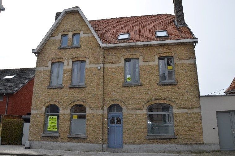 Studio met mezzanine. foto {{pictureIndex}}