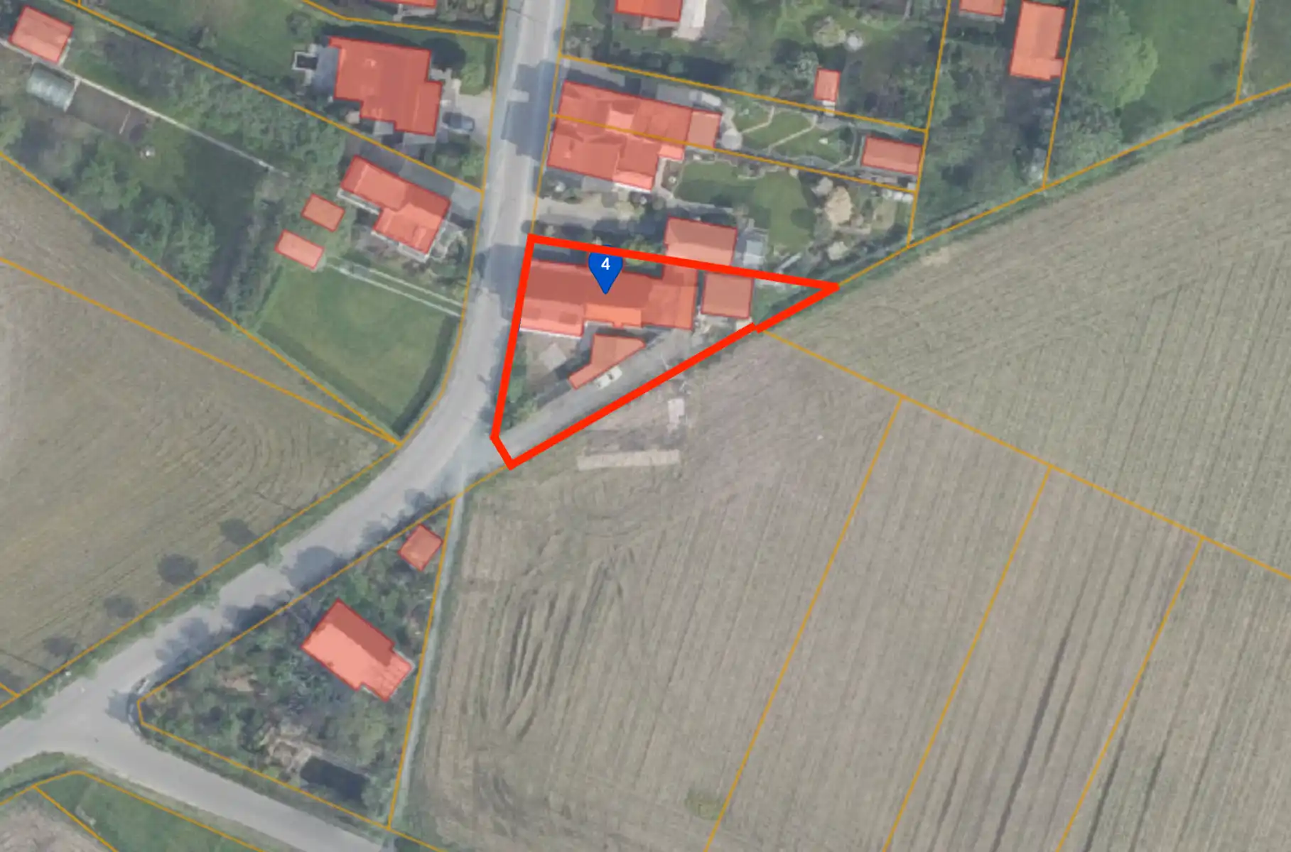 Landelijk gelegen renovatieproject op zuidgericht perceel foto 2