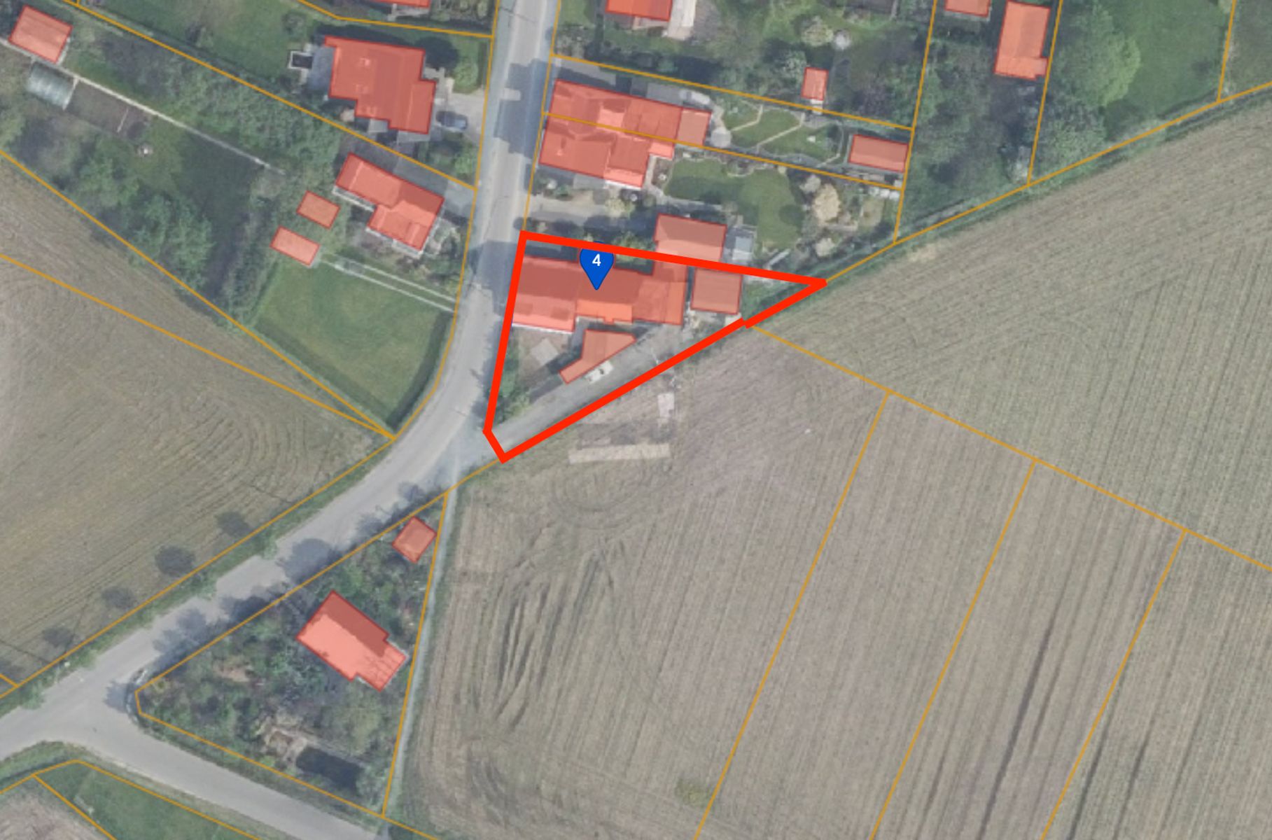 Landelijk gelegen renovatieproject op zuidgericht perceel foto 2