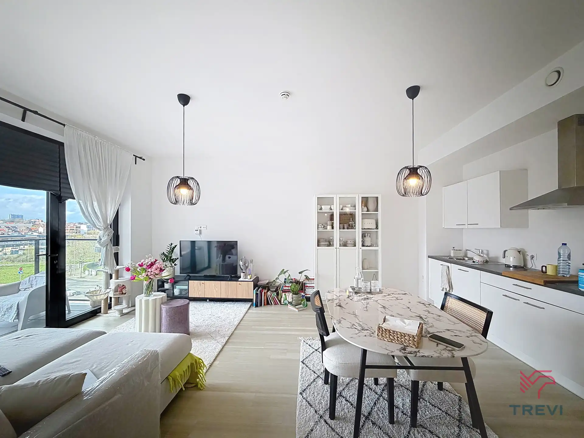 Appartement met 1 slaapkamer in een recent gebouw  foto {{pictureIndex}}