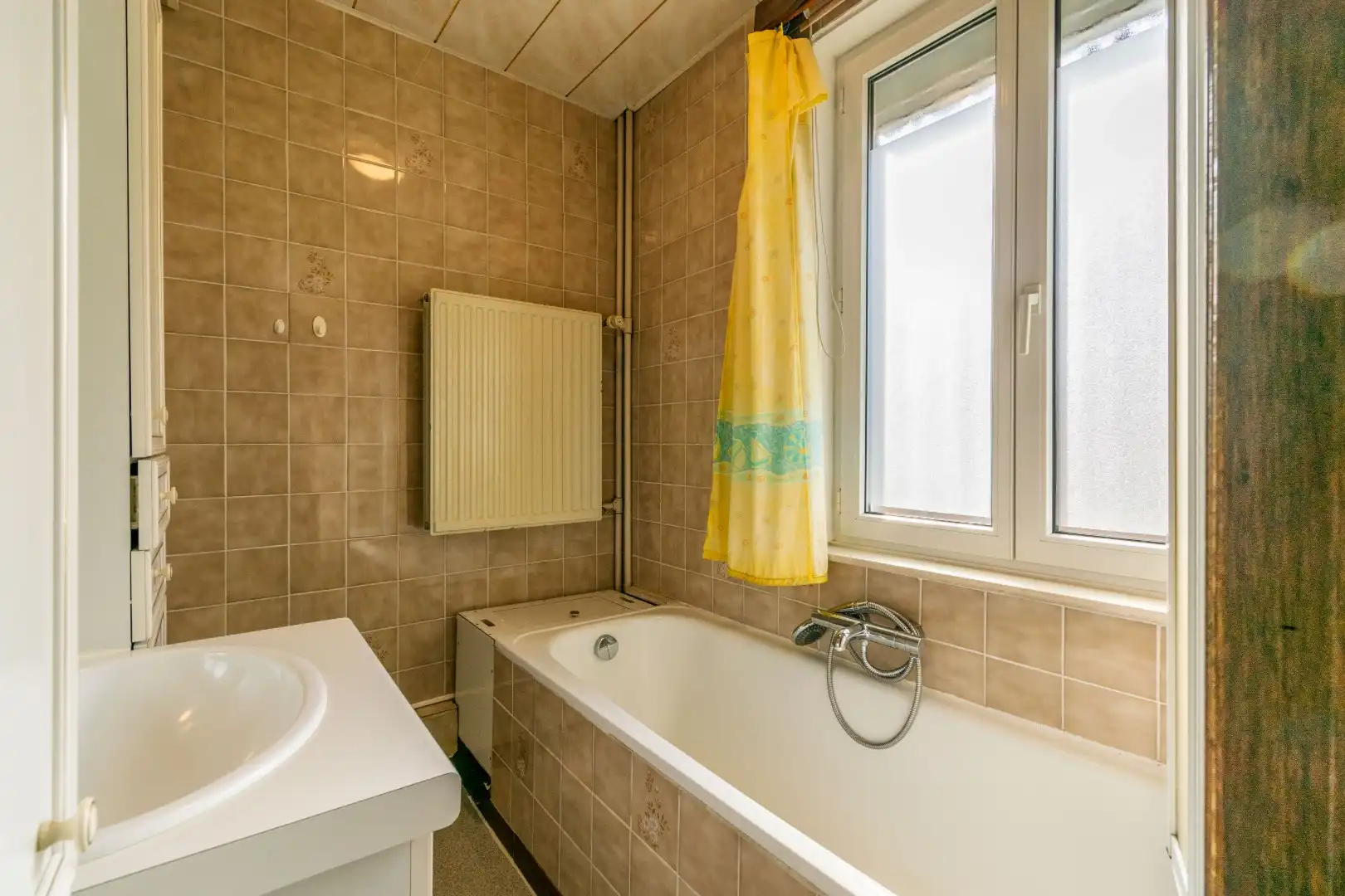 WELGELEGEN WONING MET 2 SLP, BUREAU, INRICHTBARE ZOLDER! foto 13