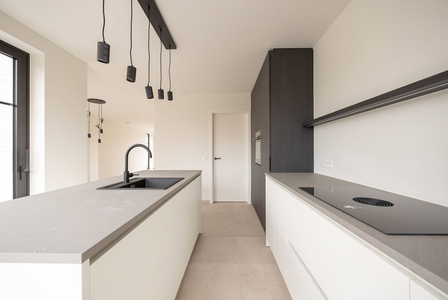 Stijlvol wonen in de schaduw van de St-Michielskerk. foto 7