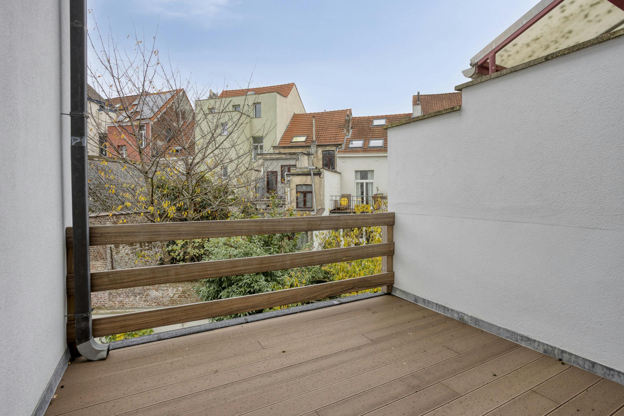 Volledig gerenoveerd appartement in Sint-Gillis foto 11