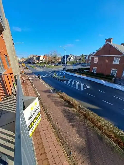 Comfortabel 2-slaapkamerappartement met TERRAS en AUTOSTANDPLAATS te huur in Sint-Andries Brugge foto 13