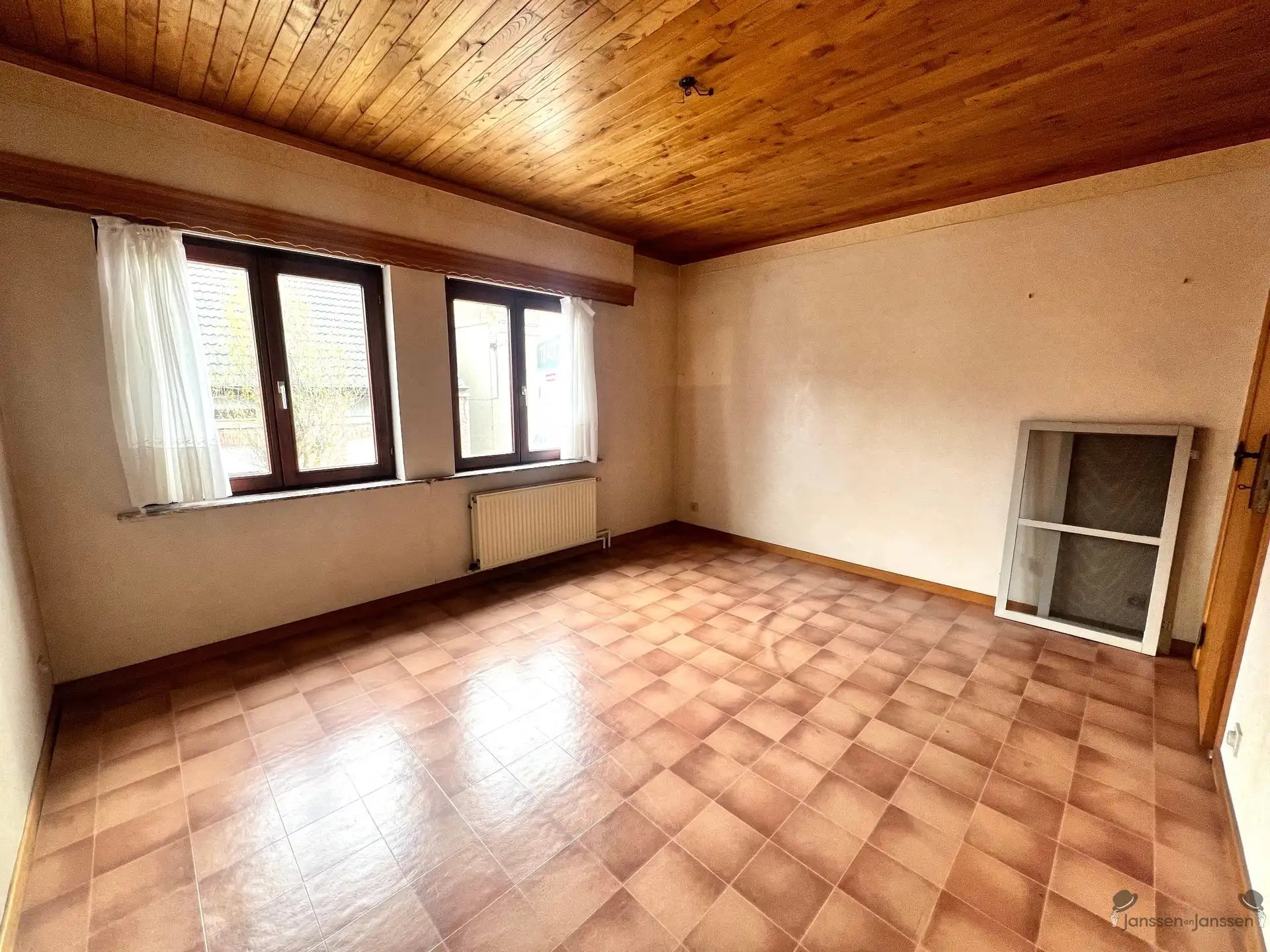 Charmante woning met garage foto 17