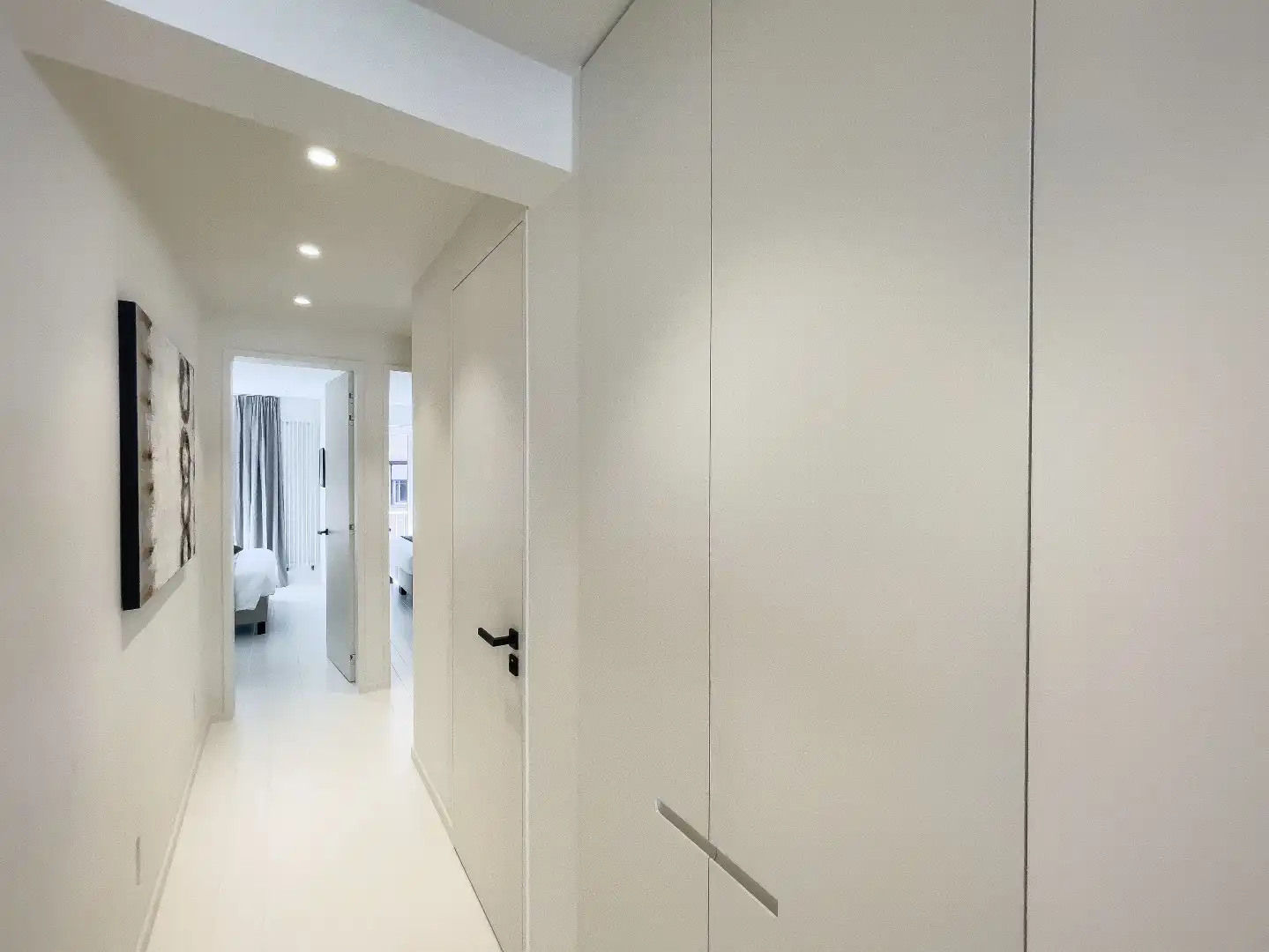 Gerenoveerd appartement met zijdelings zeezicht gelegen tussen het Driehoeksplein en het  Albertplein in het Zoute. foto 7