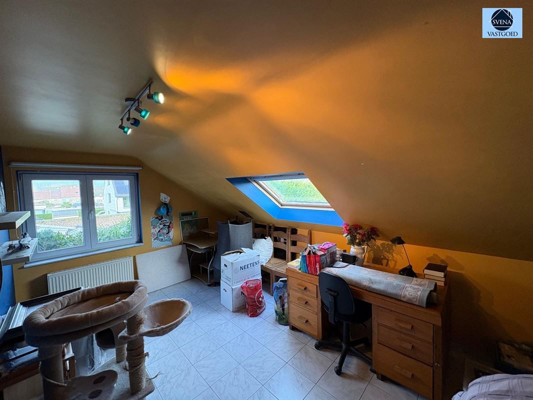 DRIEGEVEL WONING MET 5 KAMERS EN TUINTJE foto 6