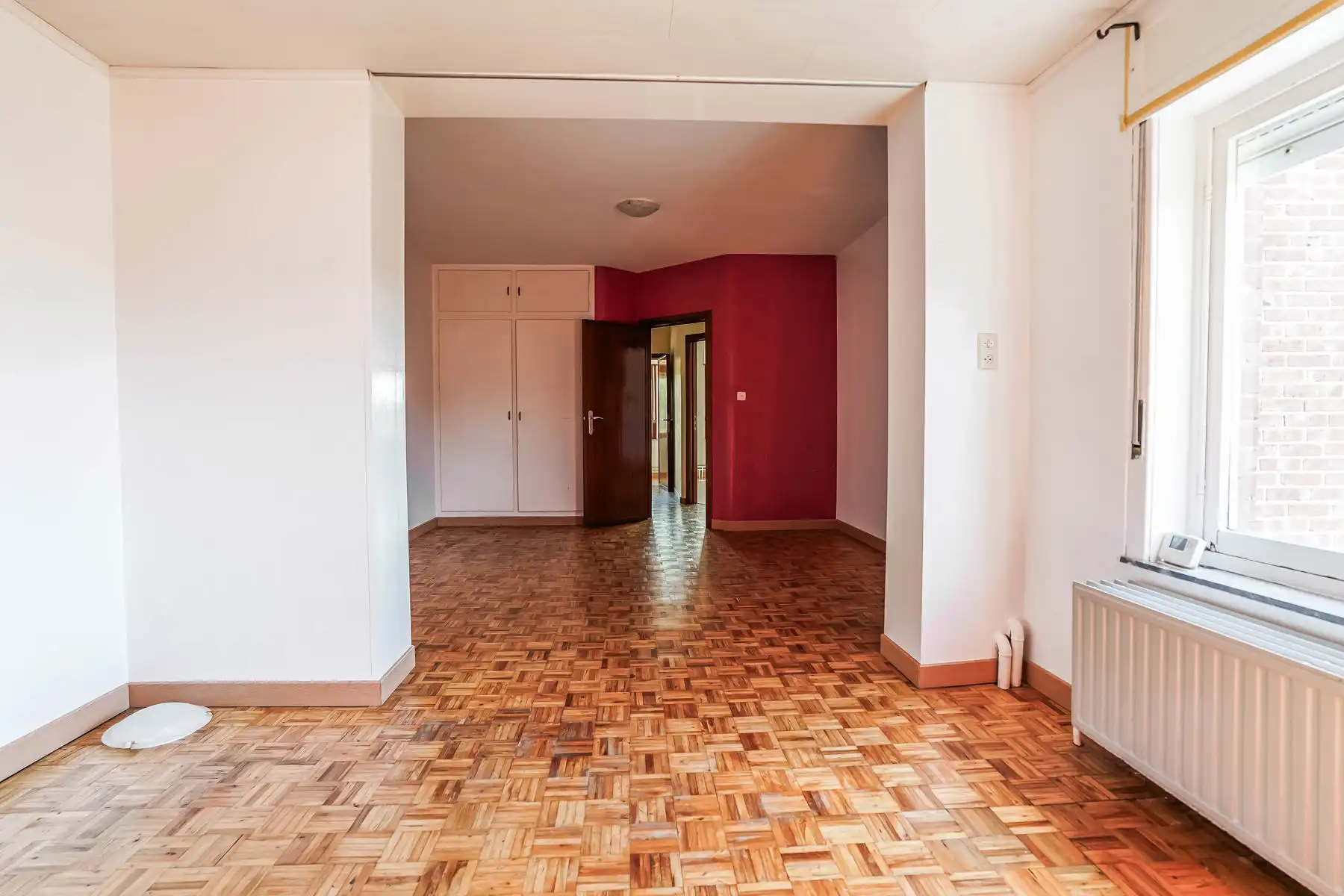 Gunstig gelegen en ruime te renoveren woning in Londerzeel foto 18