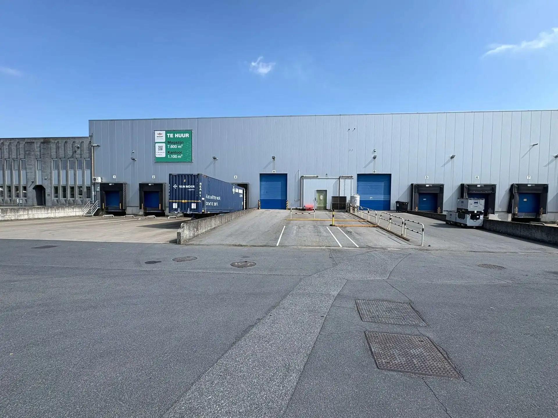 Ideaal logistiek magazijn 7.663m² + 1.151m² kantoren Zele foto 2