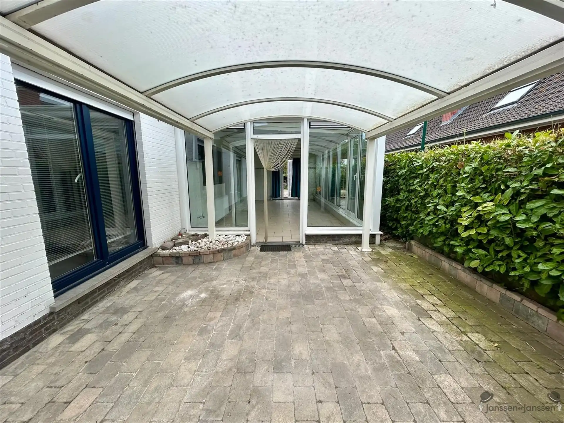 Vrijstaande bungalow met garage foto 15