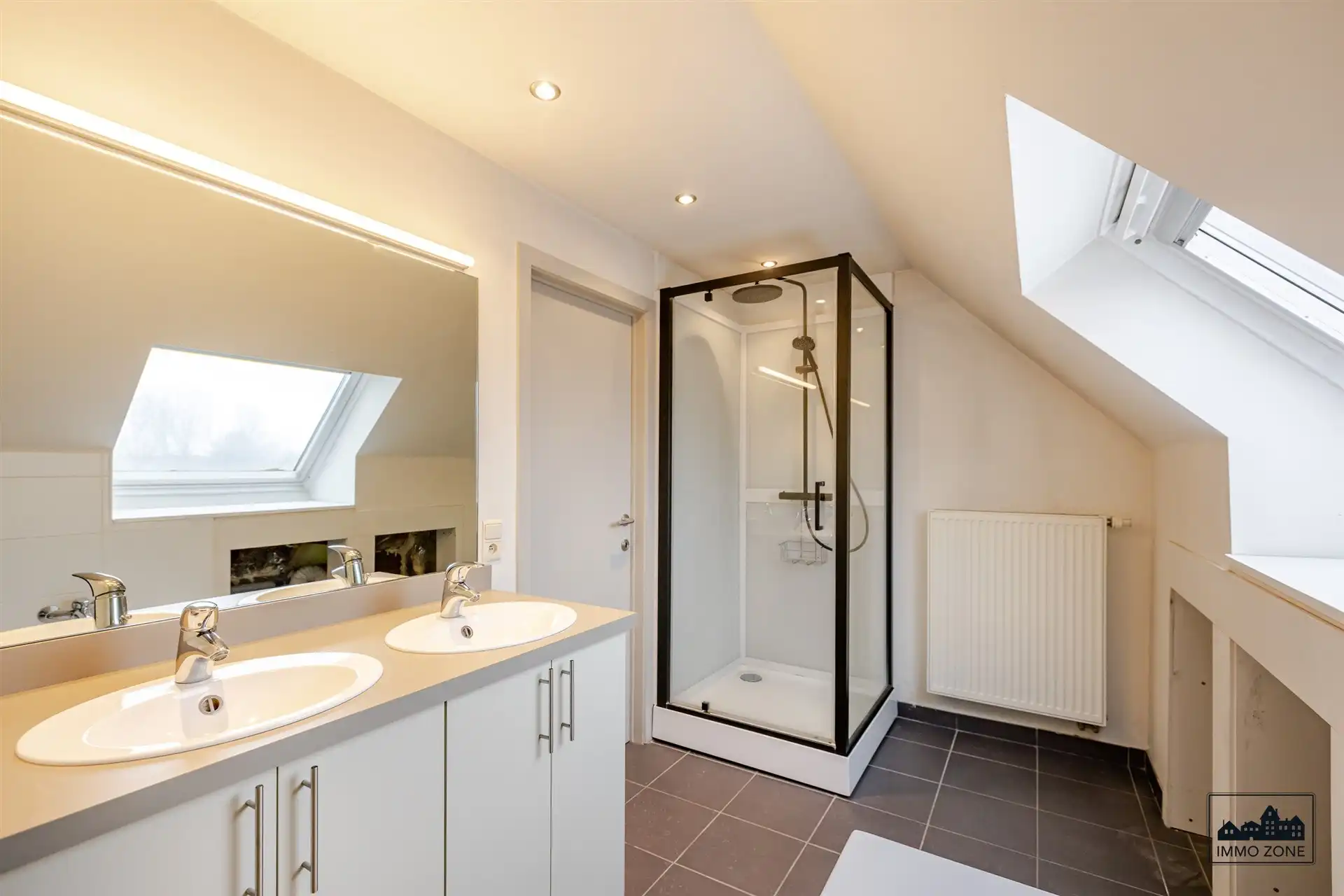 Ruim dakappartement (156 m²) met terras & garage foto 14