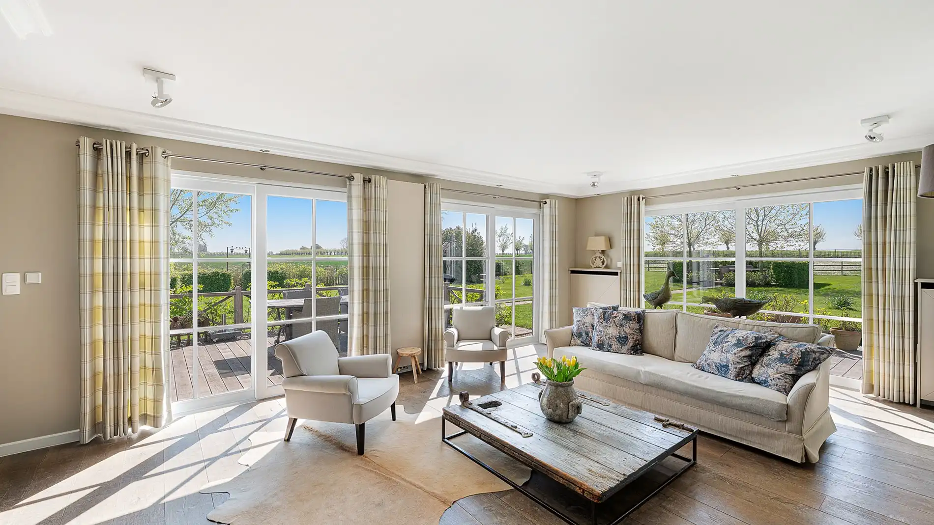 Prachtig gerenoveerd landhuis met open zicht op de velden  foto 7