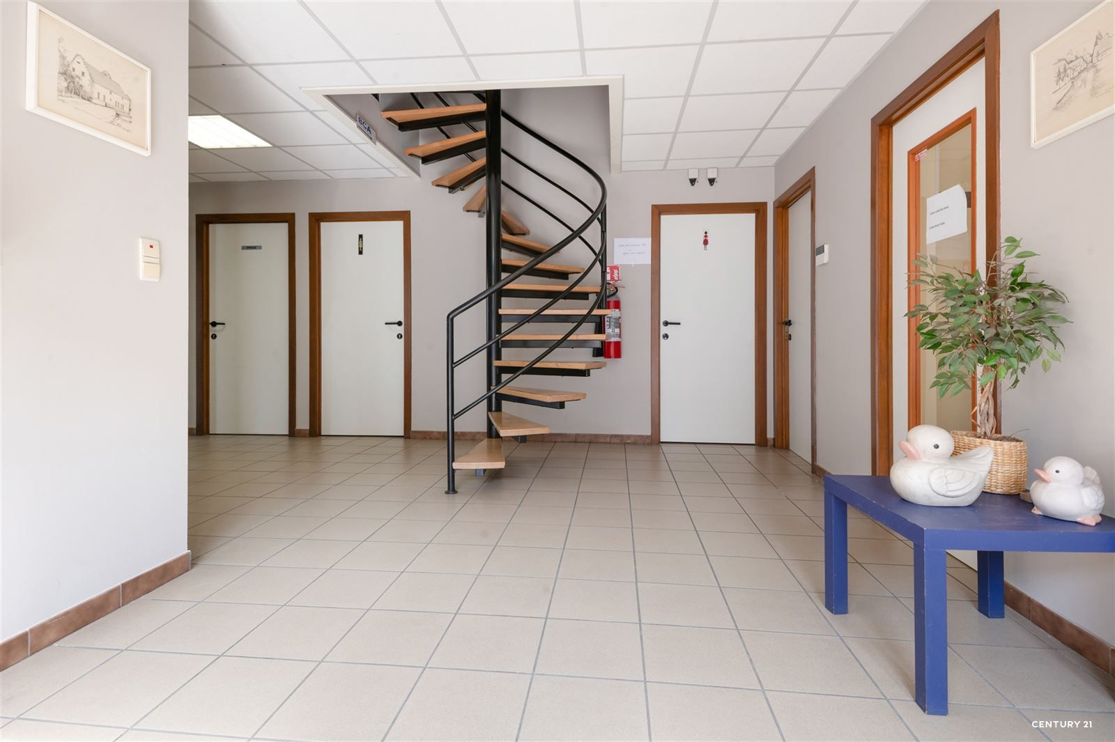 Kantoorruimte (60 m²) met parking en laadpaal foto 8