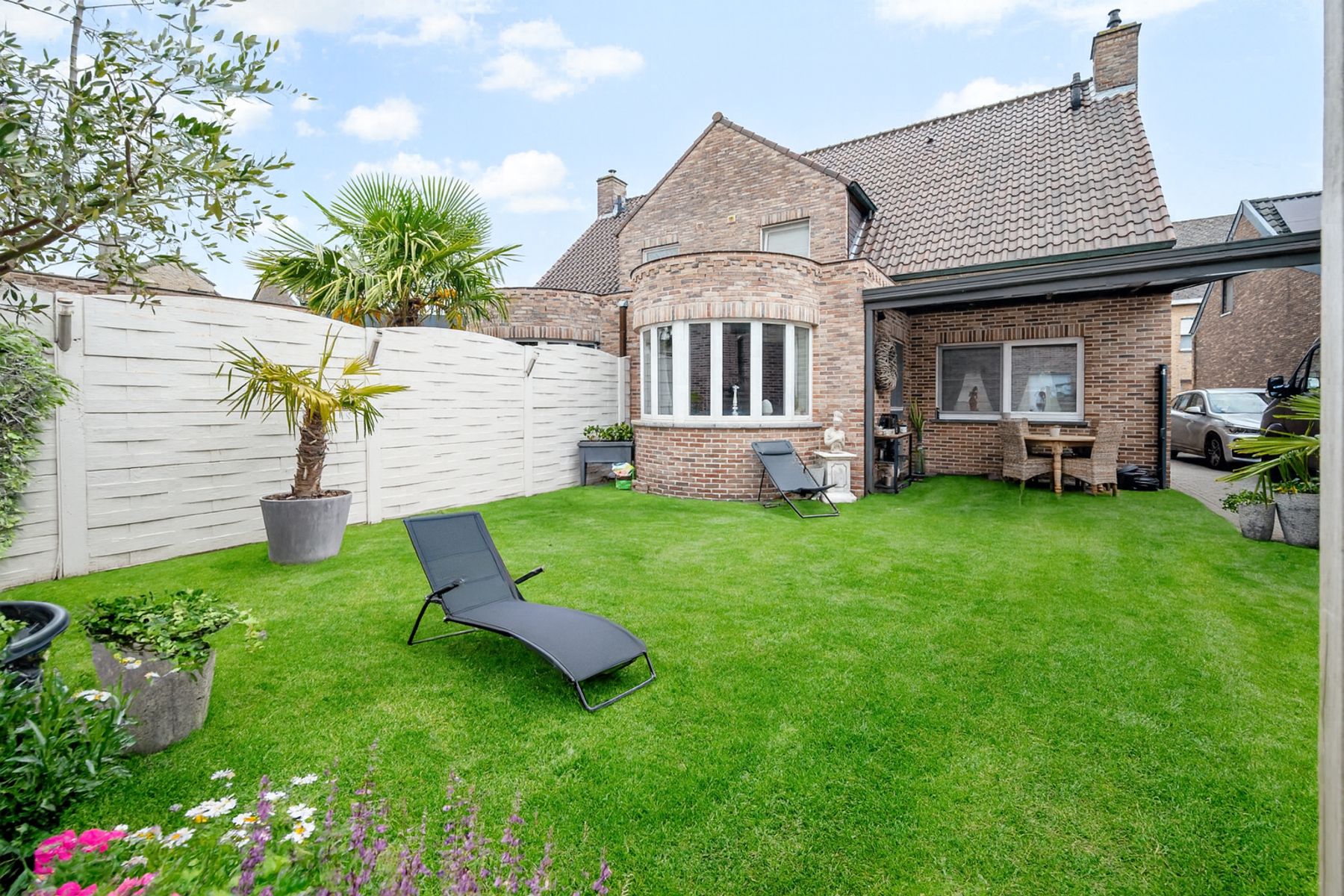 Halfopen bebouwing in topstaat foto 2