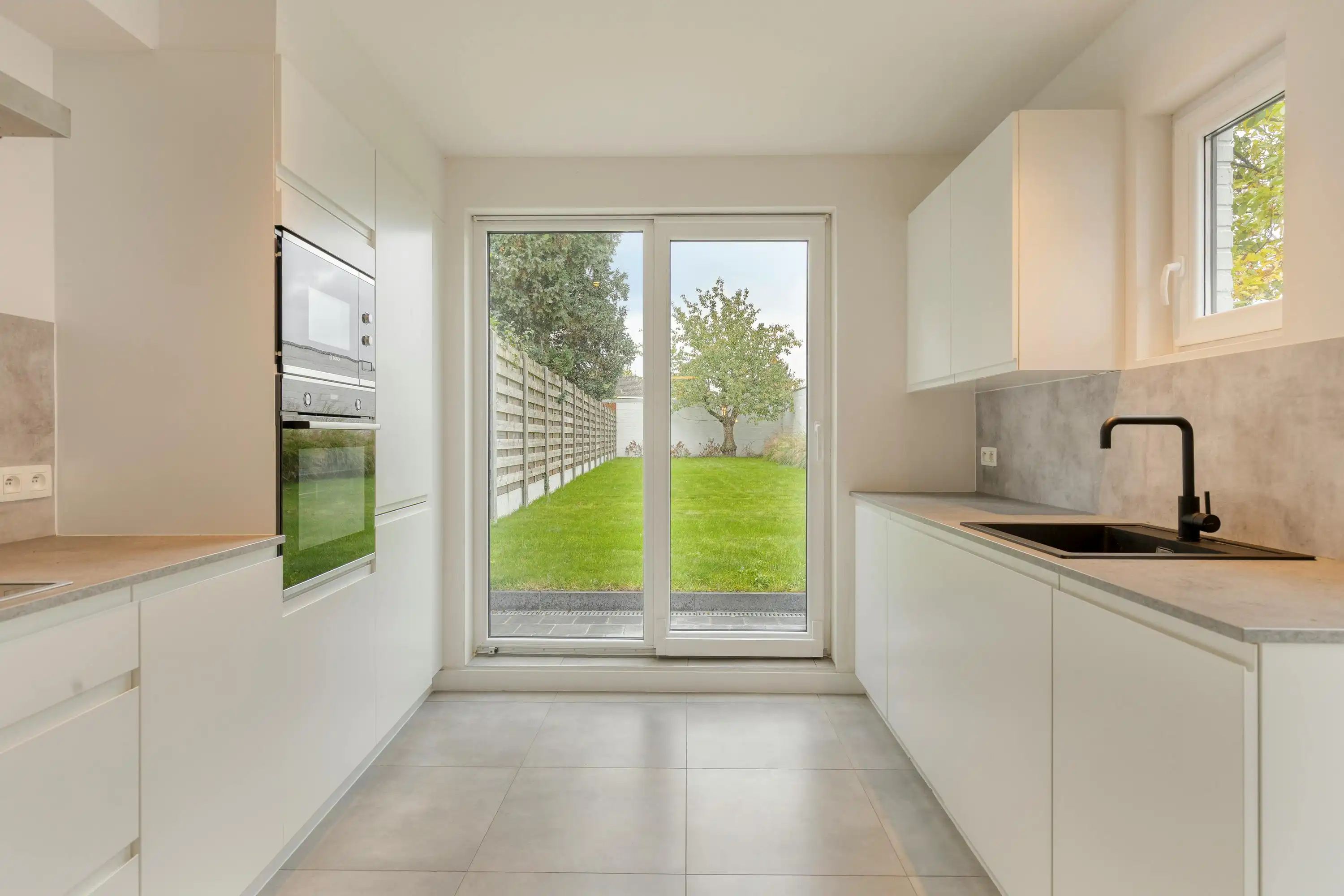 Recent gerenoveerde en energiezuinige woning centrum Beveren foto 6