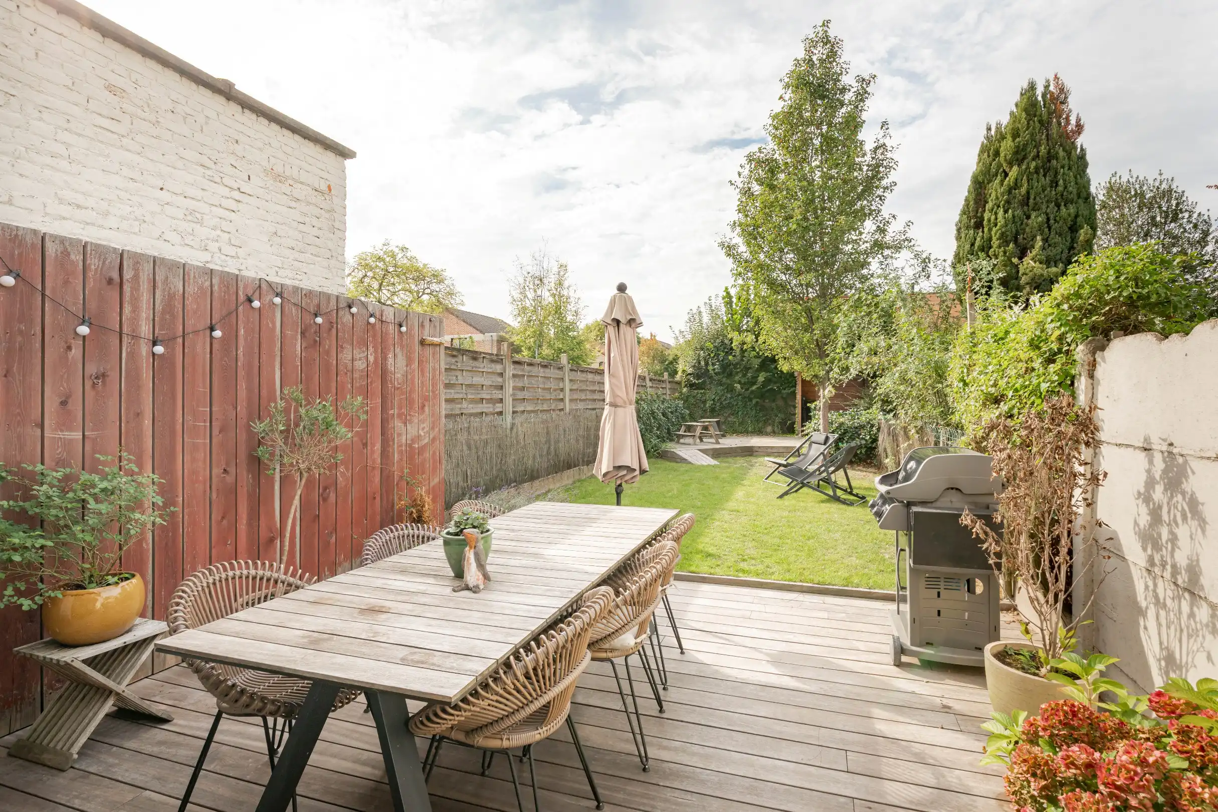 Knap ingerichte woning met heerlijke tuin! foto 4