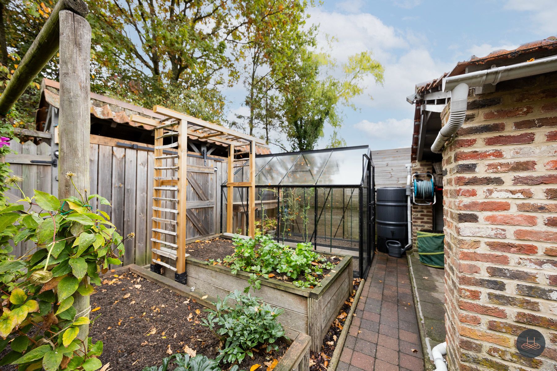 Landelijke woning in doodlopende straat foto 47