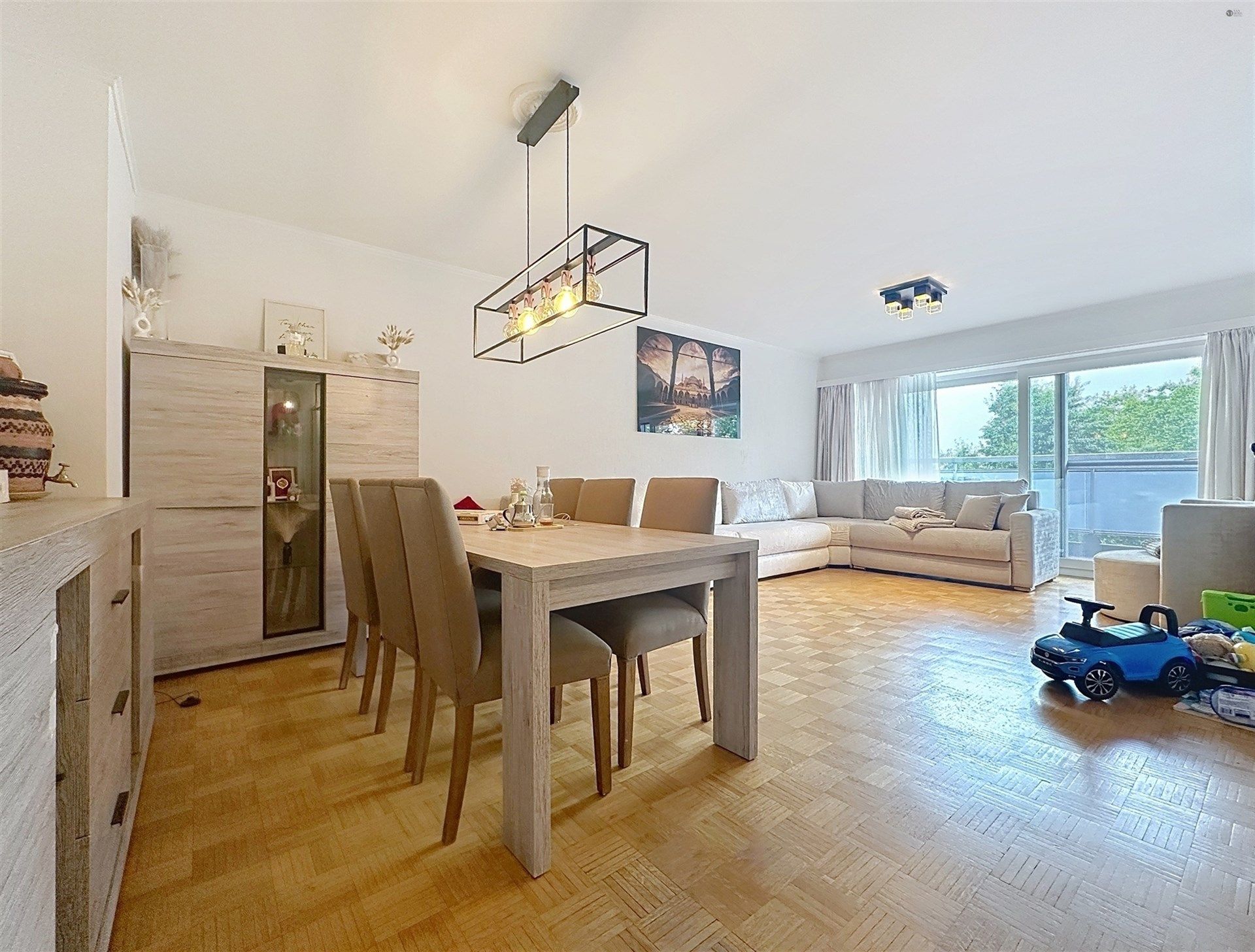 3 slpk-Appartement met terras te Sint-Niklaas foto 2