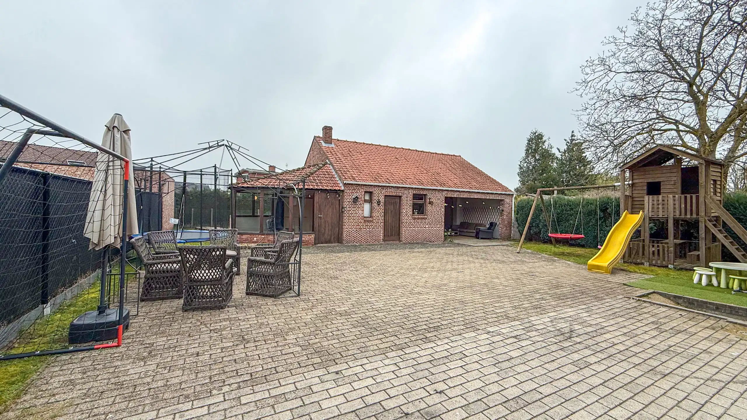 Instapklare open bebouwing met 4 slpk en 2 leefruimtes! foto 42