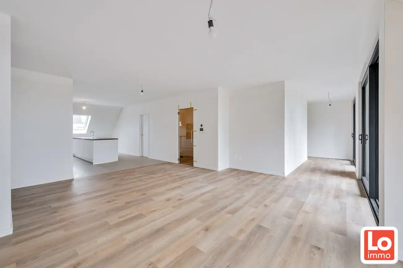 Prachtig ruim appartement (+/-133m²) met 3 slpks en ruim zuid-gericht terras foto 4