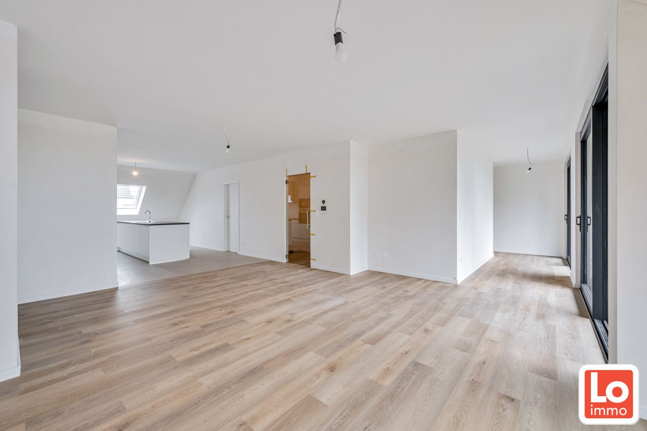 Prachtig ruim appartement (+/-133m²) met 3 slpks en ruim zuid-gericht terras foto 4
