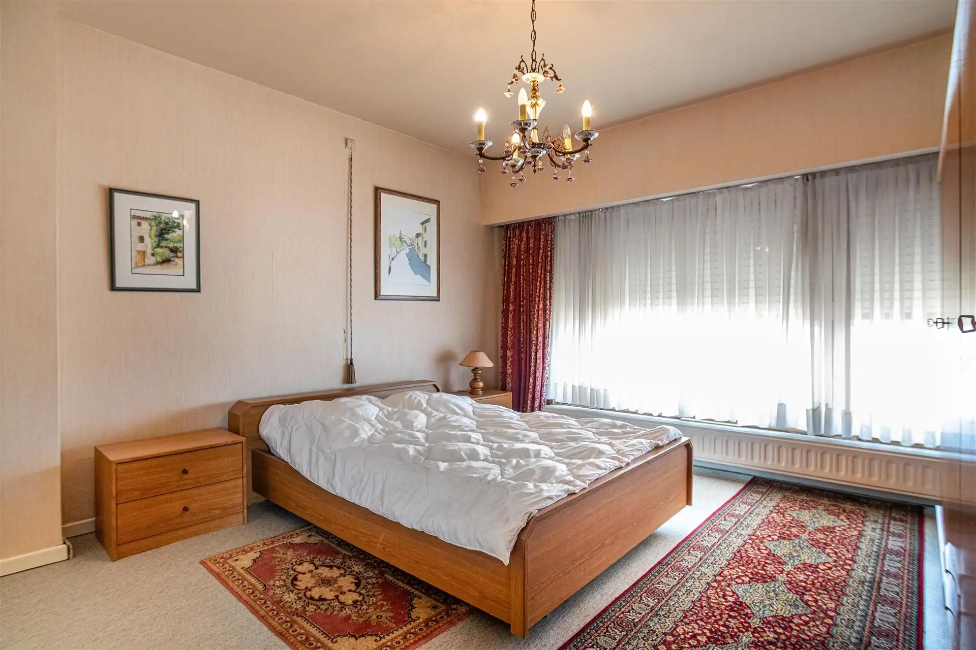 Statige woning met vrij uitzicht & vergund bijgebouw foto 15