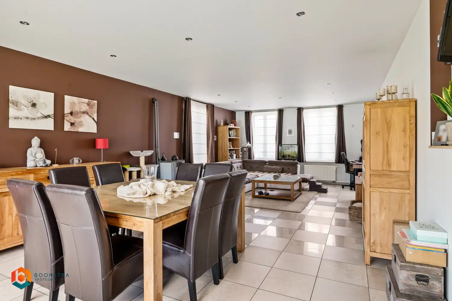 Instapklare woning met 5 slpkrs, zwembad en leuke tuin te Schiplaken foto 6