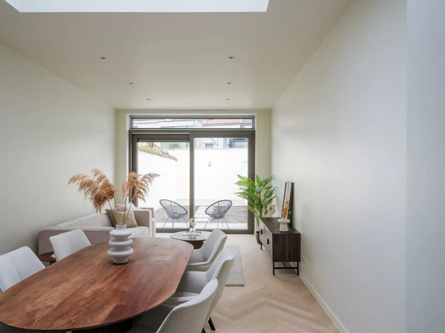 Instapklare, hoogwaardig gerenoveerde woning met stadstuin in Ledeberg foto 4