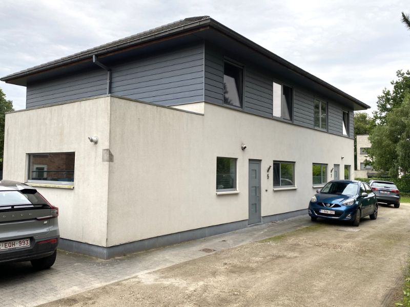 Woning met tuin in rustige doodlopende straat nabij natuurgebied De Zandberg foto {{pictureIndex}}