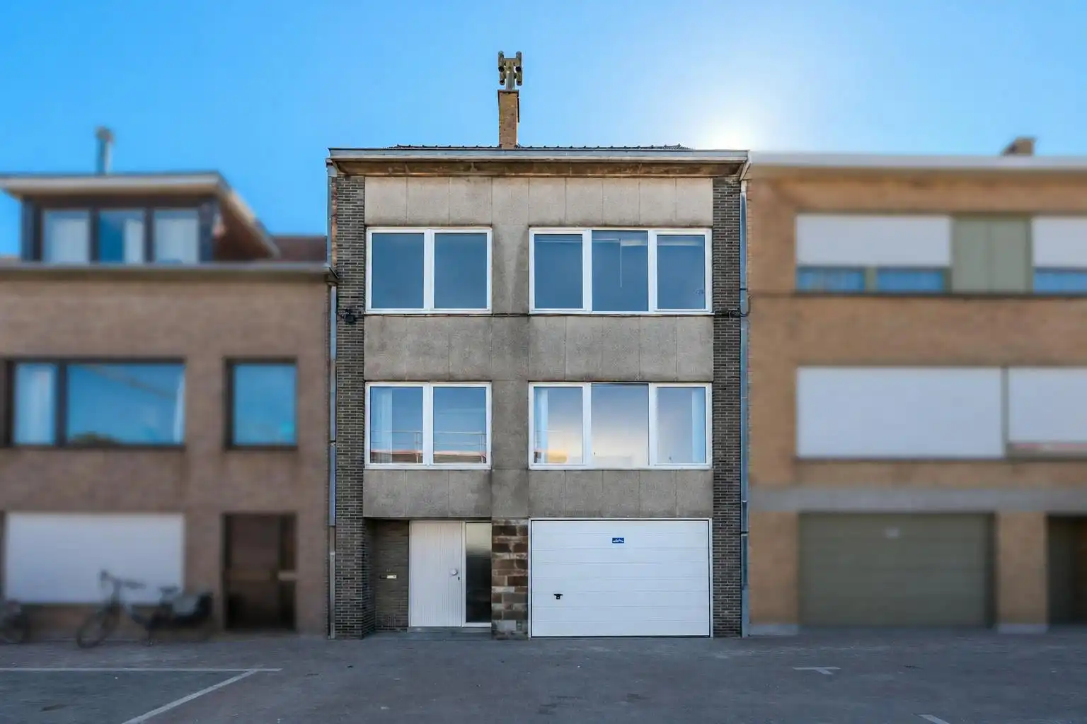 Woning te koop met 3 slaapkamers te Oostende foto 2