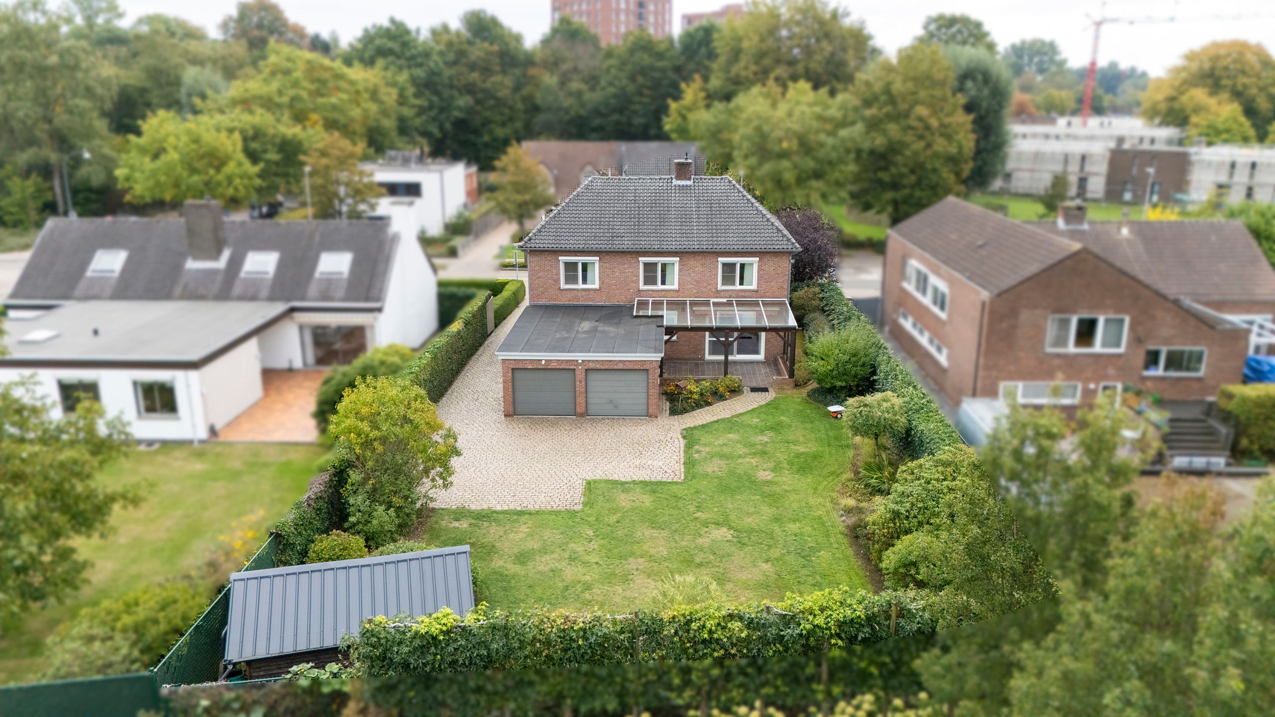 Charmante gezinswoning met 4 slks, dubbele garage op 772 m² foto 25