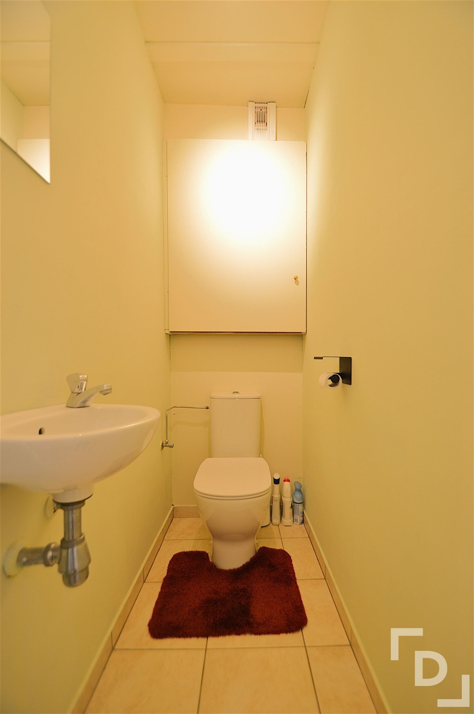 Dakappartement met terras te huur op centrale locatie in Ieper foto 13