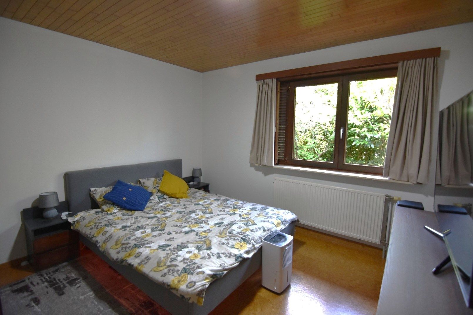 Alleenstaande woning met indrukwekkende tuin foto 21