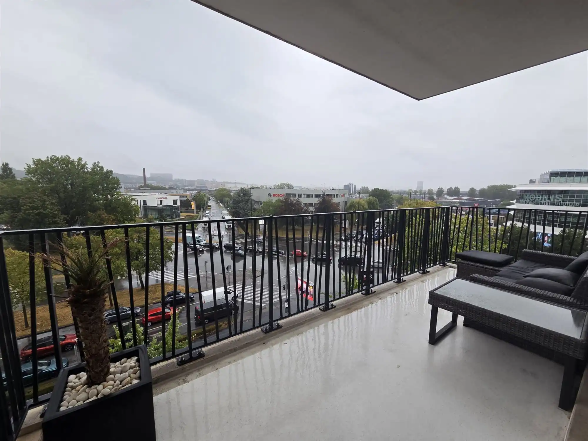 Appartement met terras en parking foto 13