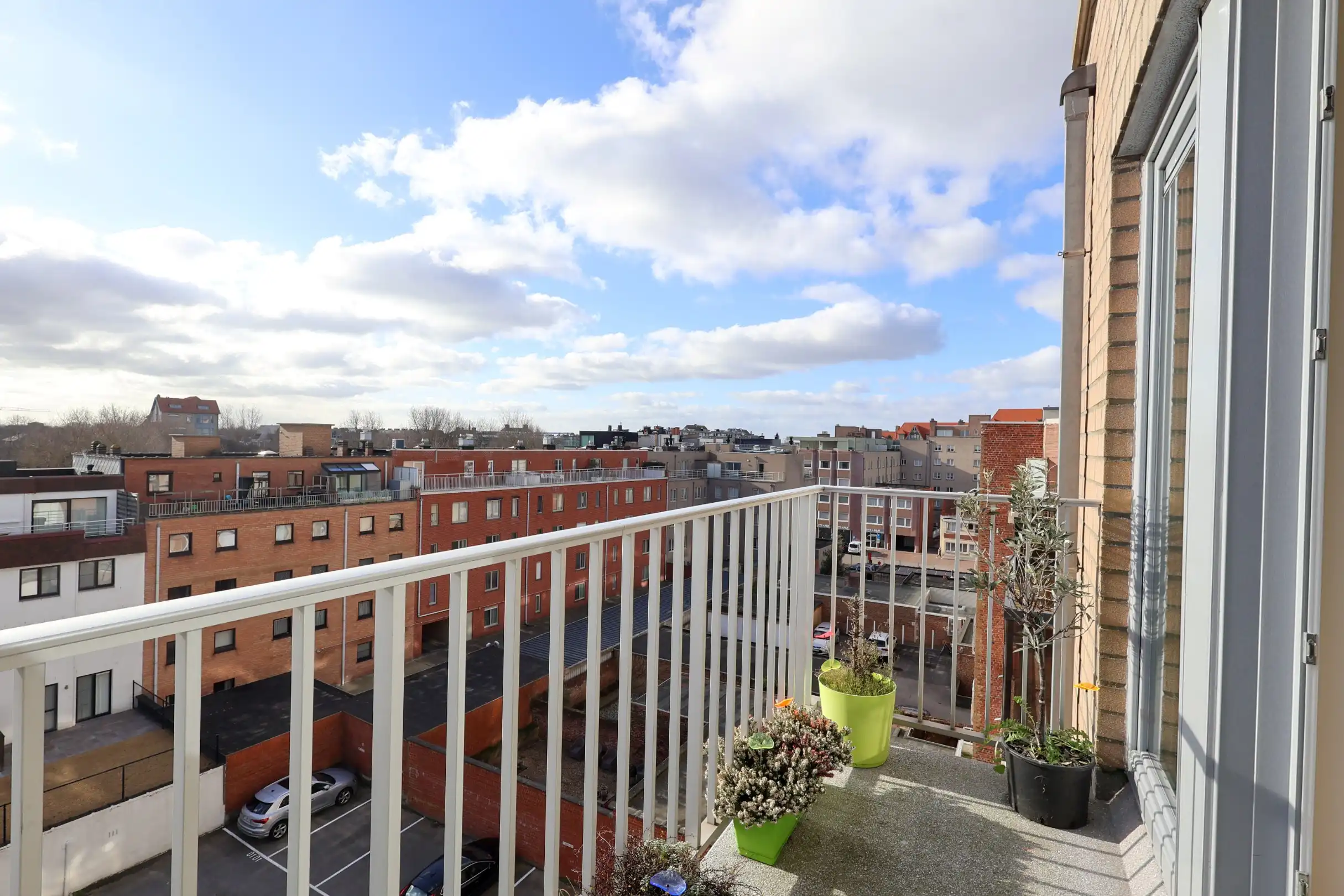 Modern appartement met 2 slaapkamers en parking te Oostduinkerke foto 13