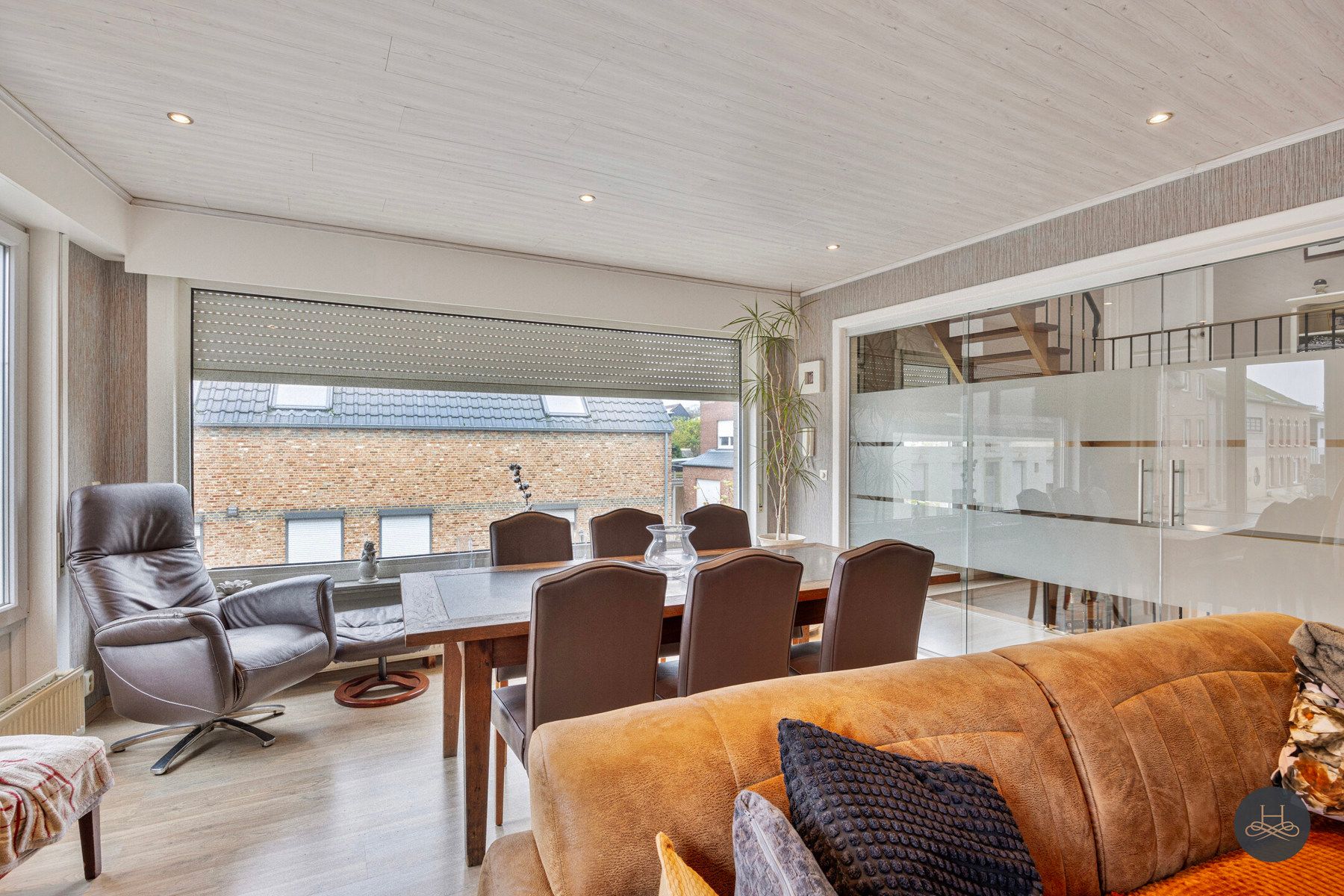 Karaktervolle, lichtrijke woning op uitstekende ligging foto 9