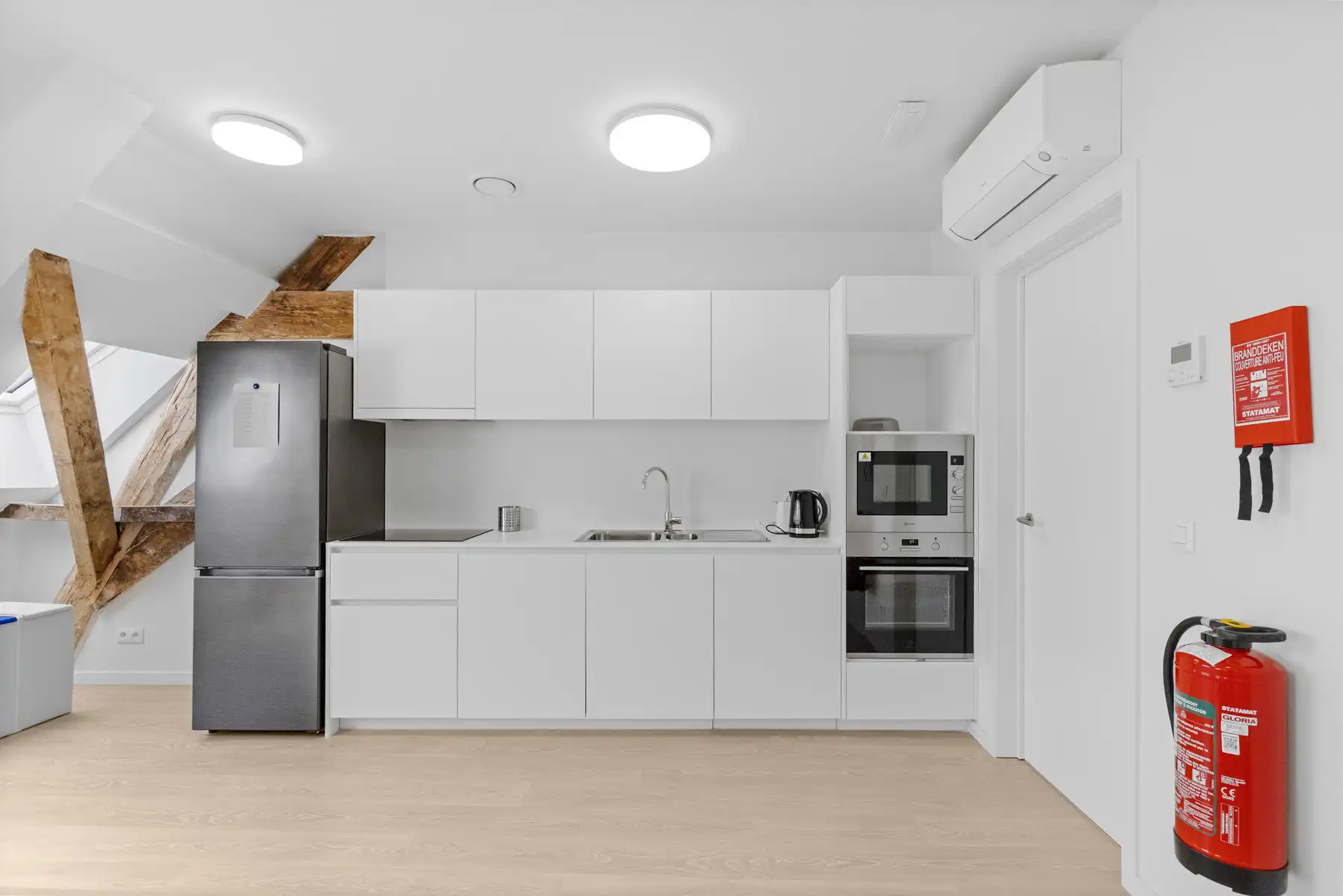 Nieuwe, verhuurde studentenhuisvesting te koop! foto 10