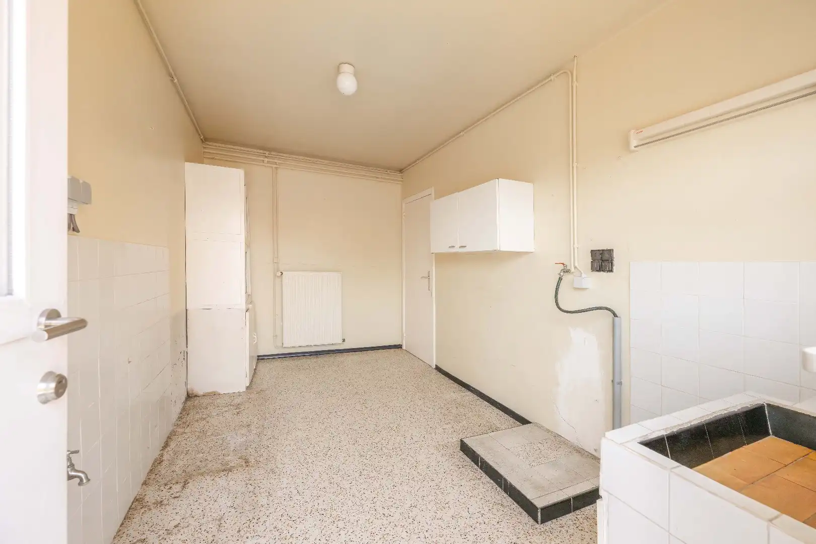 HALF OPEN GEZINSWONING OP 1.190 m² | LANDELIJK ZICHT foto 6