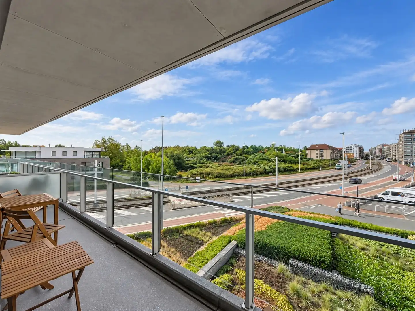 Twee slaapkamer appartement op 50 meter van het strand van Oostduinkerke en de zeilclub 'SYCOD' foto 3