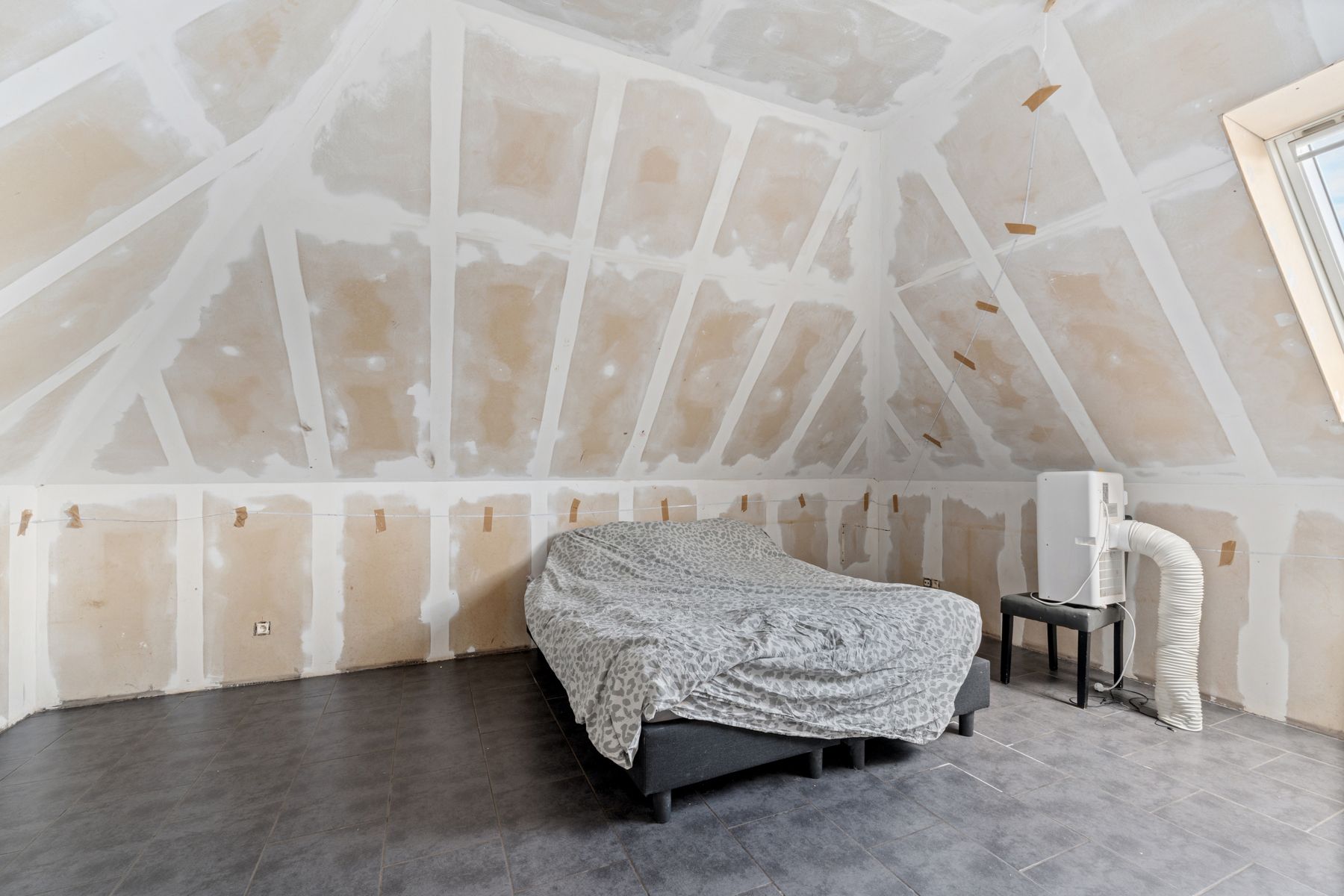 Halfopen bebouwing met 4 slaapkamers en EPC A foto 10