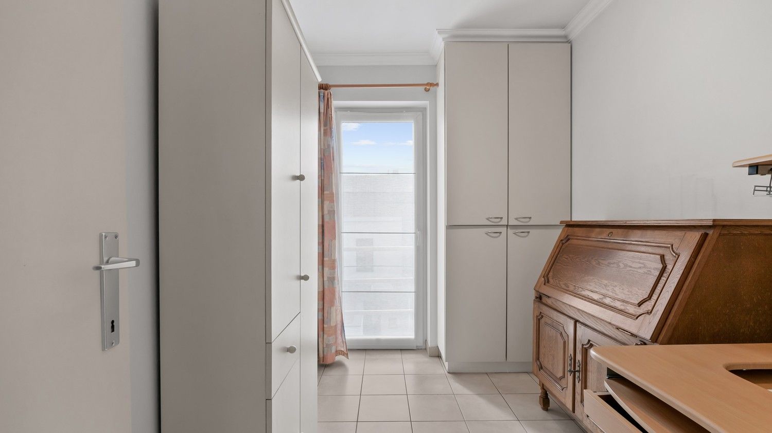 Instapklaar appartement met 1 ruime slaapkamer en kinderkamer in hartje Sint-Truiden foto 10