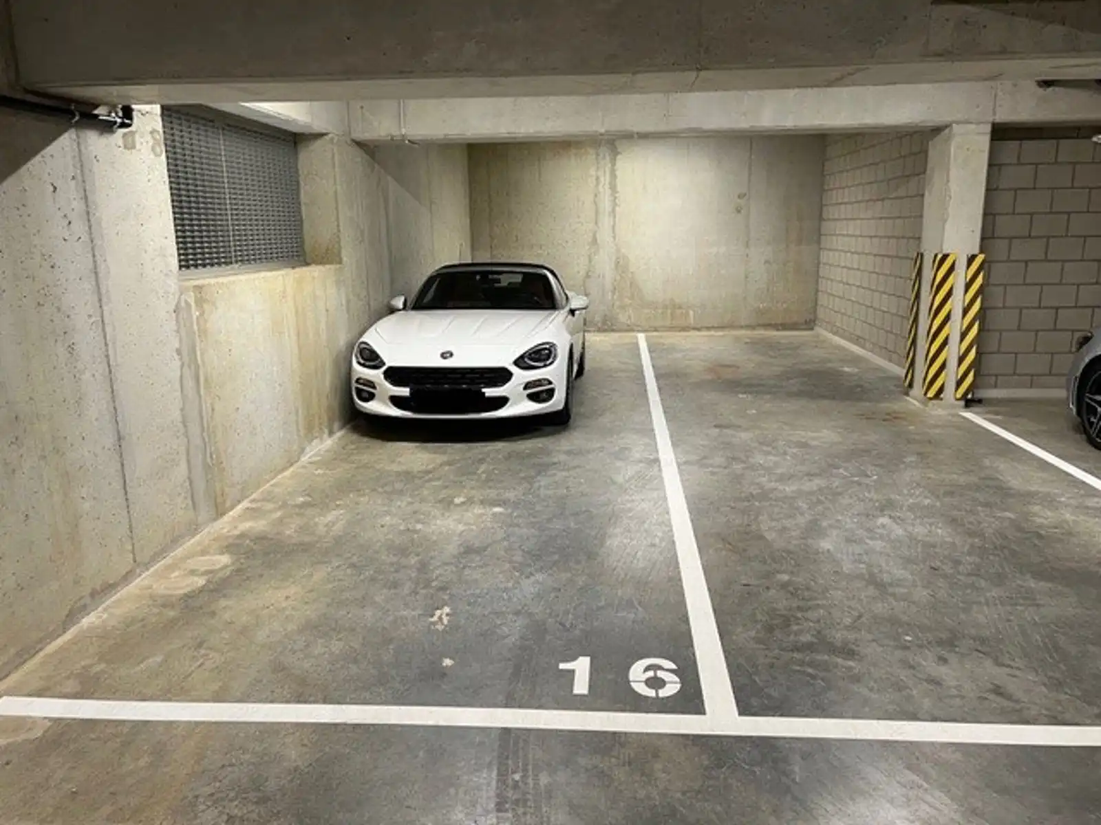 Parkeerplaats te huur Beukenhoflaan 1 - 2630 Aartselaar