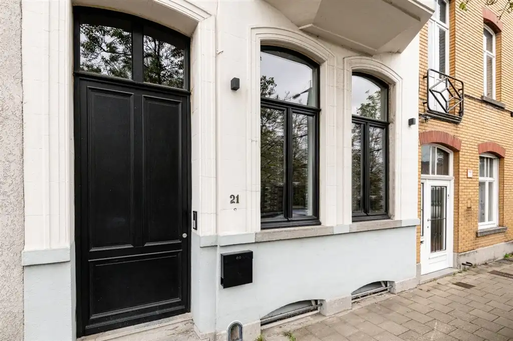 Kantoorruimte met moderne technieken in herenhuis bij station GSP foto 20
