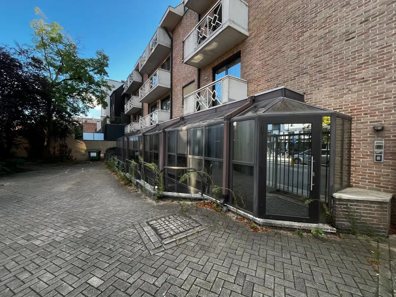 Handelsruimte met parking foto 8